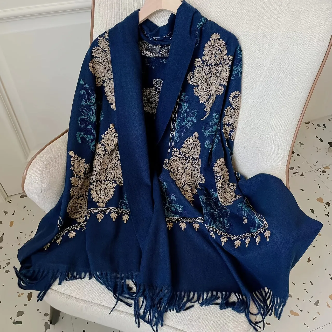 Elegant Embroidered Tassel Scarf For Women - Thick, Warm & Windproof Shawl For Autumn/Winter Travel