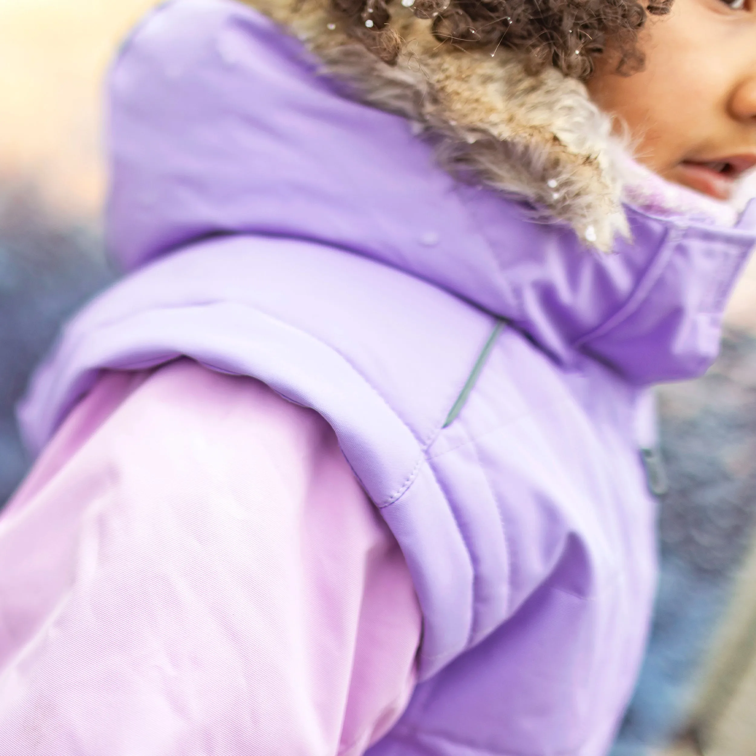 Habit de neige deux pièces mauve et rose, enfant || Two-piece purple and pink snowsuit, child