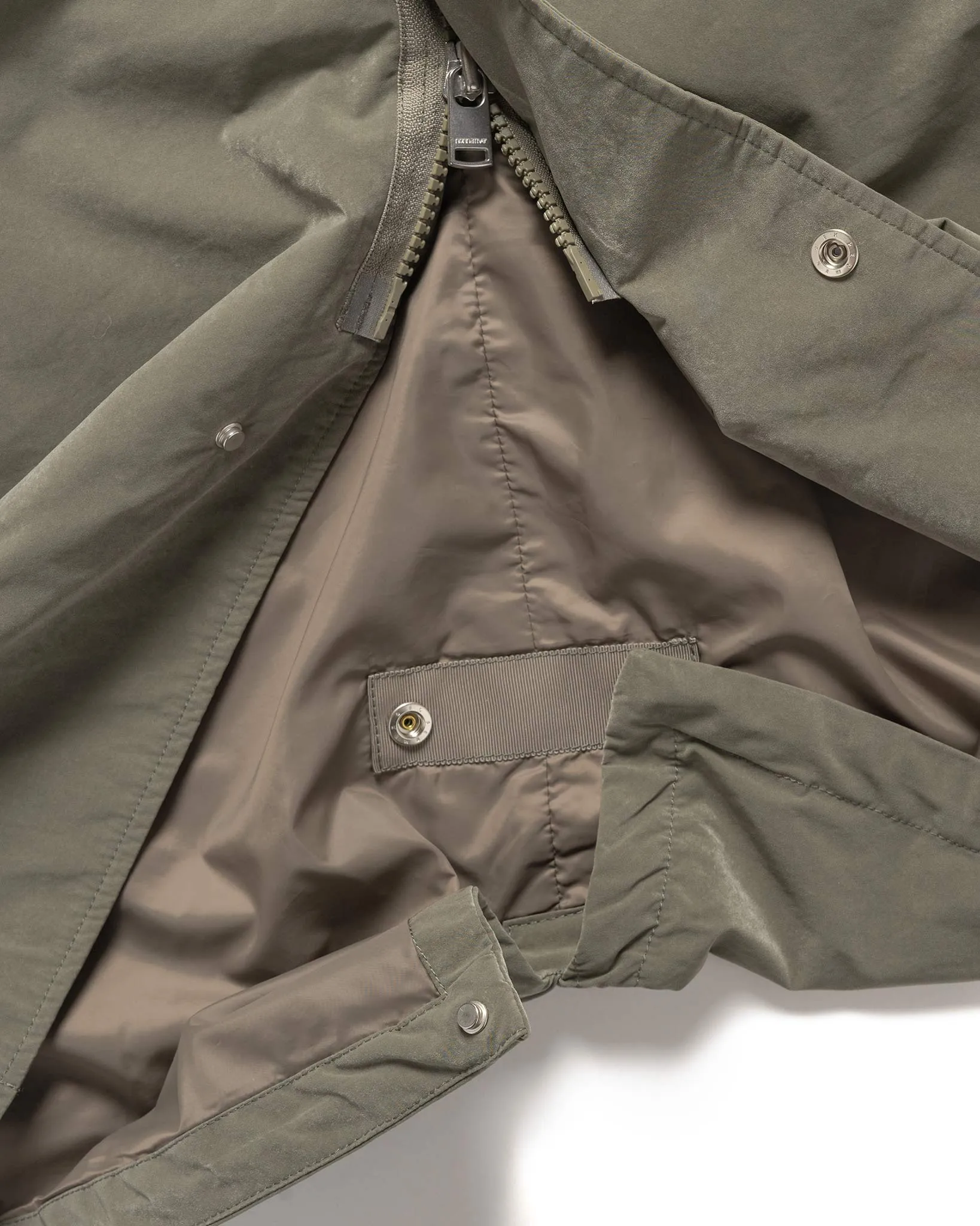 Trooper Coat P/N Splitting Taffeta With GORE-TEX WINDSTOPPER® Khaki